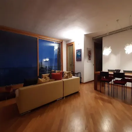 Casa Azalea Rossa - Luxury Lake View
