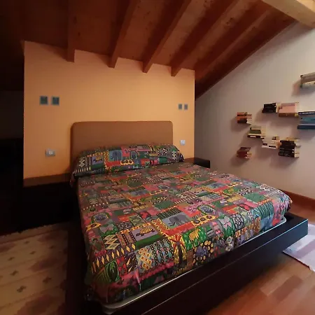 Casa Azalea Rossa - Luxury Lake View Hébergement de vacances *